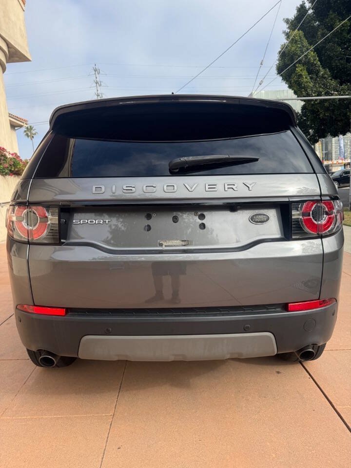 Used 2017 Land Rover Discovery Sport SE AWD/4WD image 8