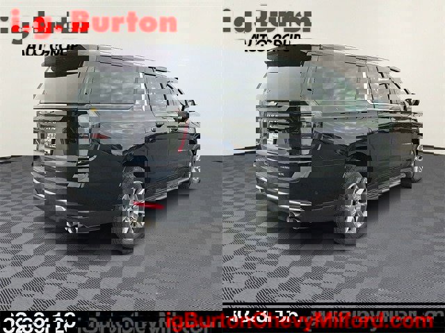 New 2026 Chevrolet Suburban Premier w/ Sun And Tow Package image 4