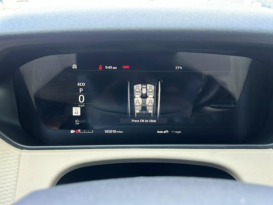 Used 2018 Land Rover Range Rover Velar R-Dynamic SE AWD/4WD image 14