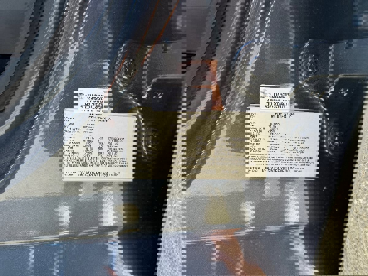 Used 2021 Tesla Model Y Long Range image 22