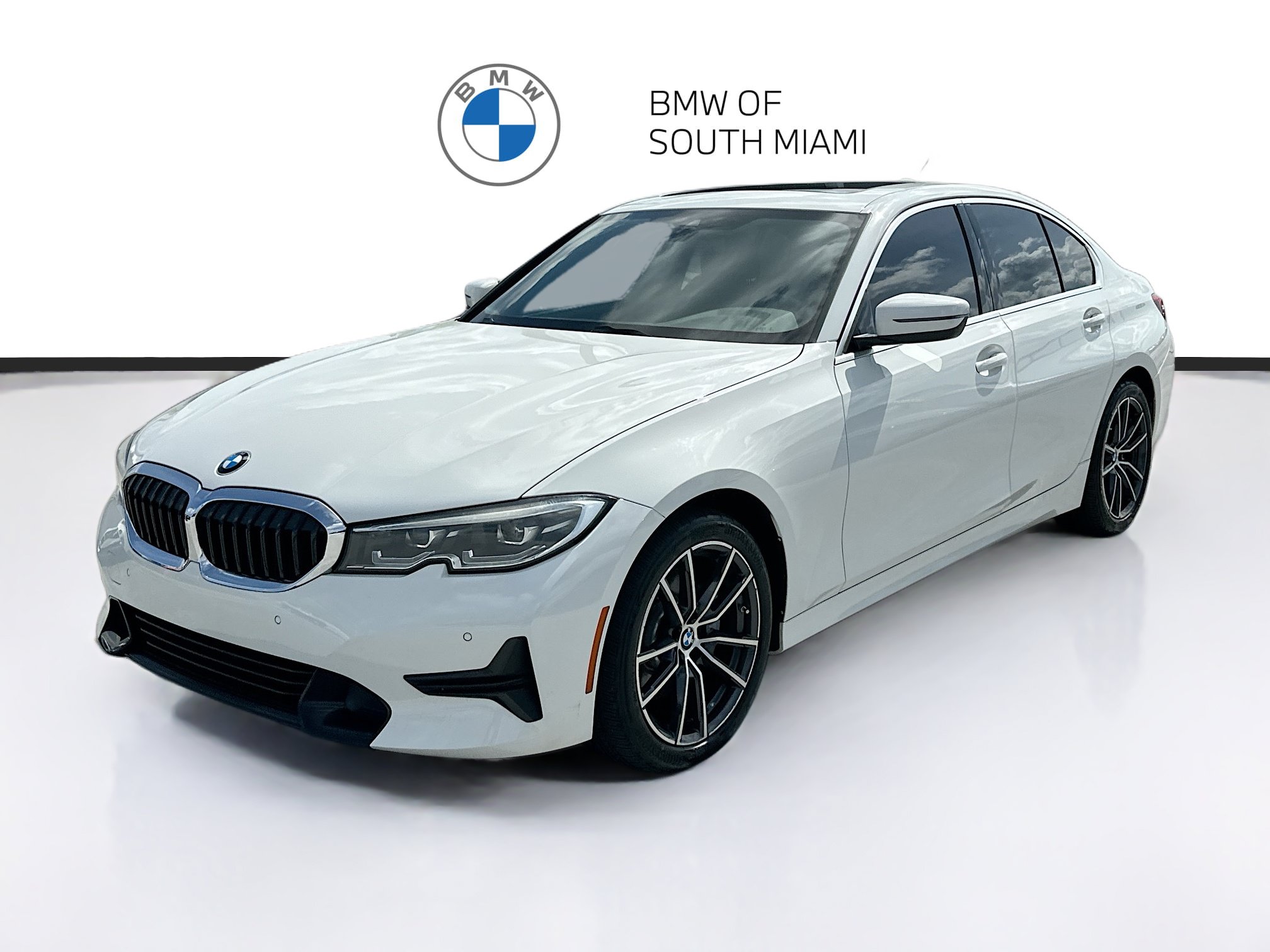 Used 2021 BMW 330i Sedan w/ Convenience Package RWD image 3