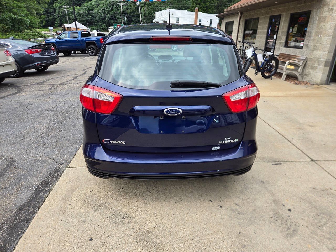 Used 2016 Ford C-MAX SE w/ Interior Protection Package FWD image 6