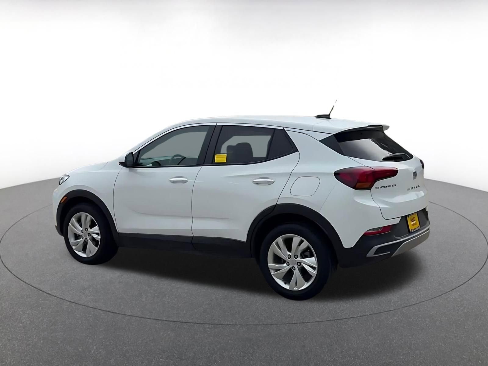 Used 2025 Buick Encore GX Preferred FWD image 11