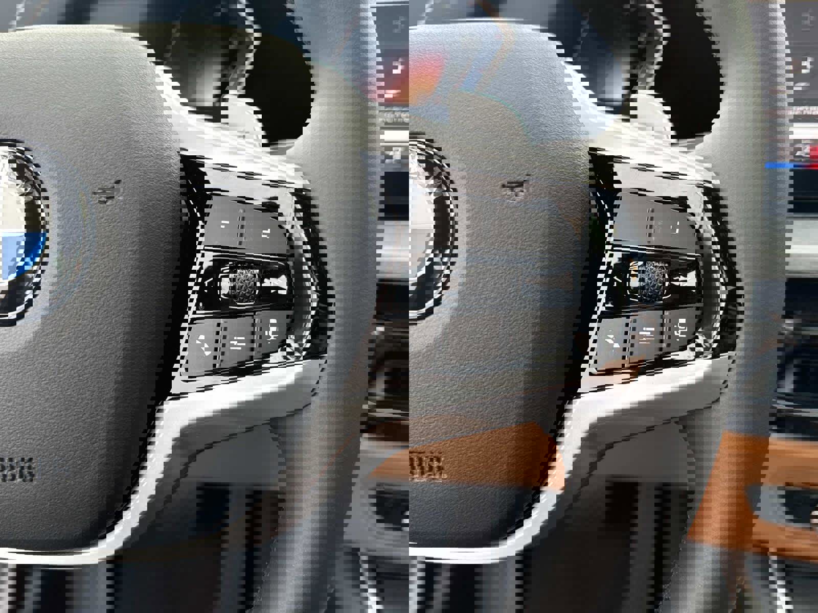 Used 2026 BMW 330i xDrive Sedan w/ Premium Package image 23