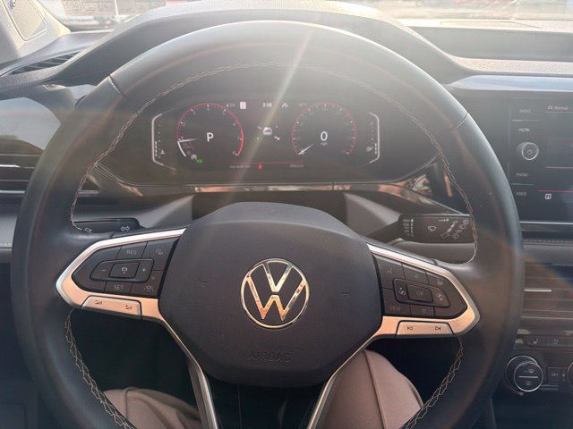 Used 2024 Volkswagen Taos SEL AWD/4WD image 13