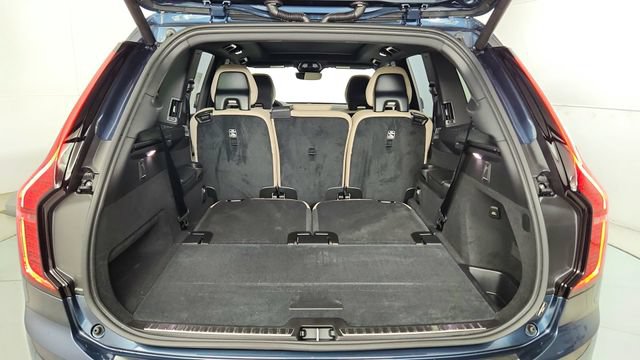 New 2026 Volvo XC90 T8 Plus w/ Protection Package Premier AWD/4WD image 43