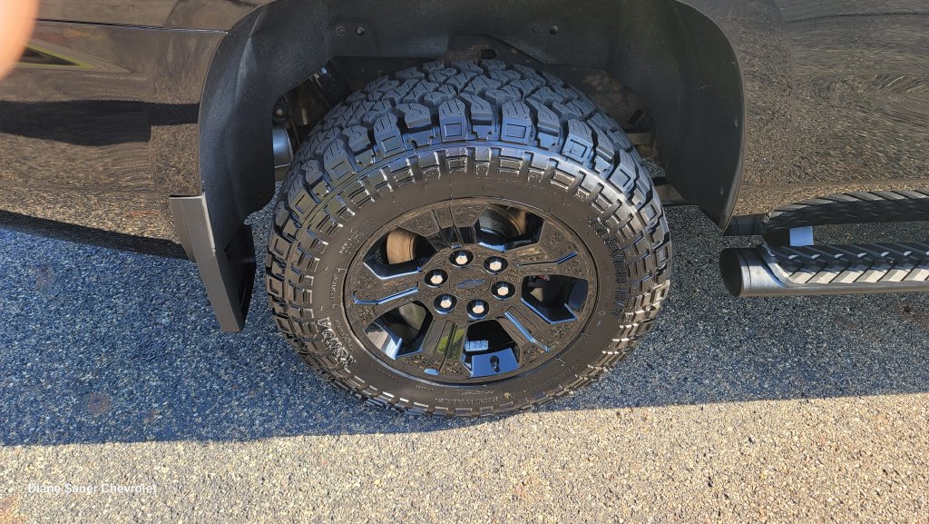 Used 2018 Chevrolet Tahoe LT AWD/4WD image 12