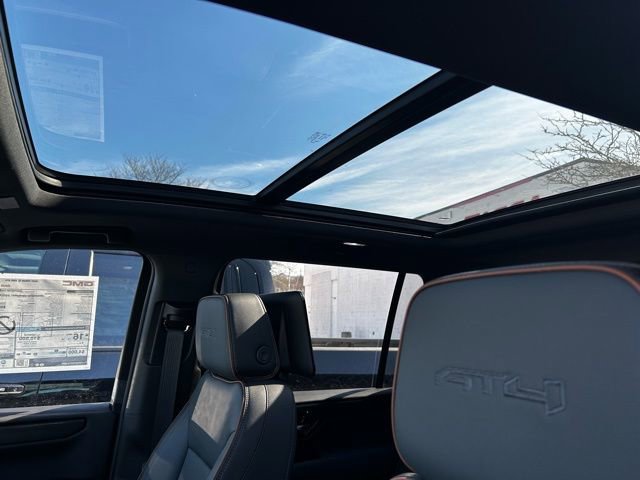 New 2025 GMC Yukon XL AT4 w/ AT4 Premium Plus Package AWD/4WD image 19