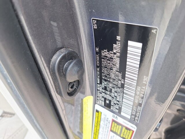 Used 2013 Toyota Venza XLE image 31