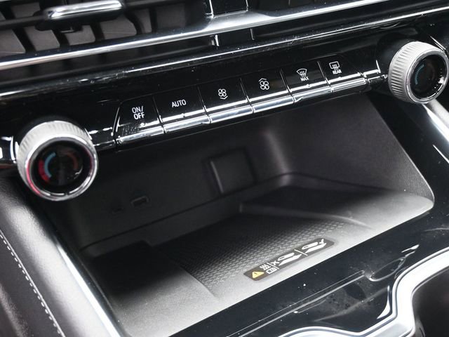 New 2026 Chevrolet Traverse LT w/ Driver Confidence Package image 32