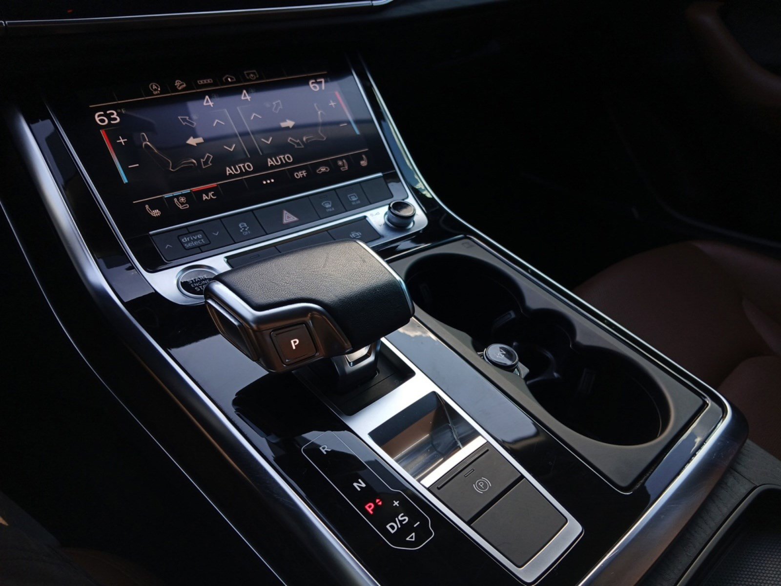 Used 2022 Audi Q8 Premium Plus w/ Premium Plus Package image 20