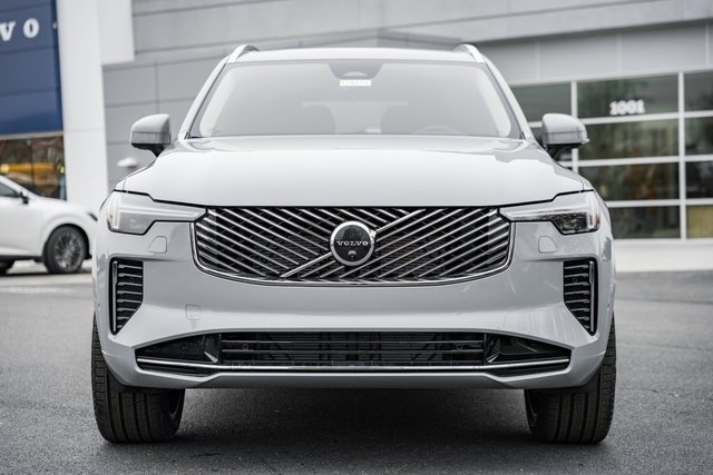 New 2026 Volvo XC90 B6 Plus w/ Protection Package Premier image 2