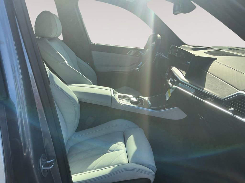 New 2026 BMW X5 xDrive50e AWD/4WD image 15