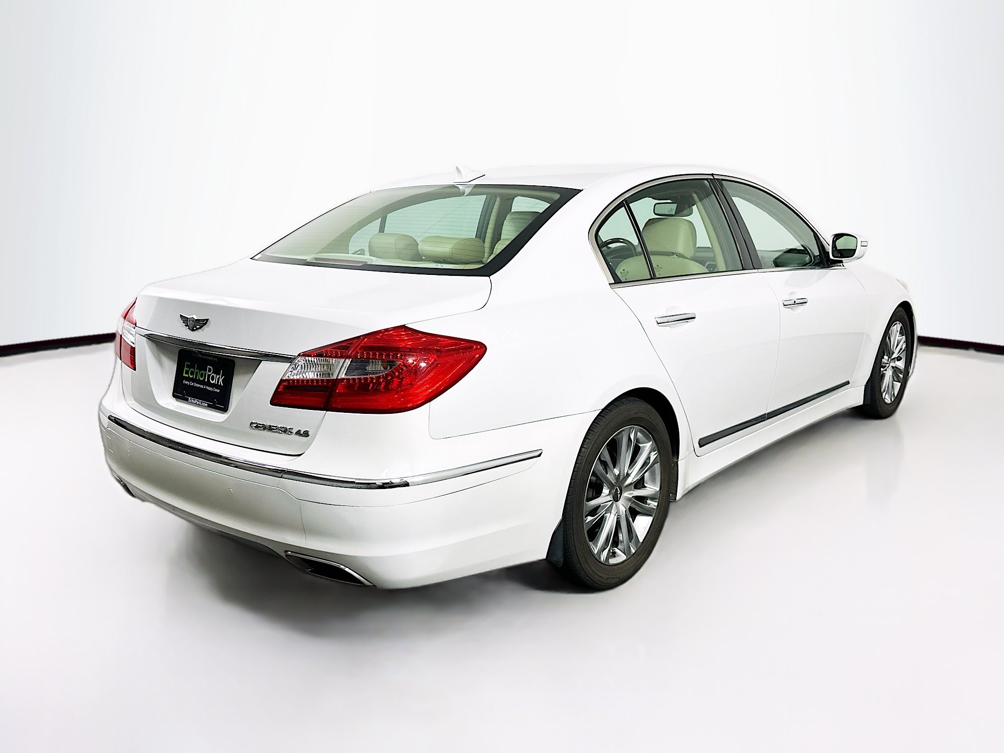 Used 2012 Hyundai Genesis 4.6 RWD image 9