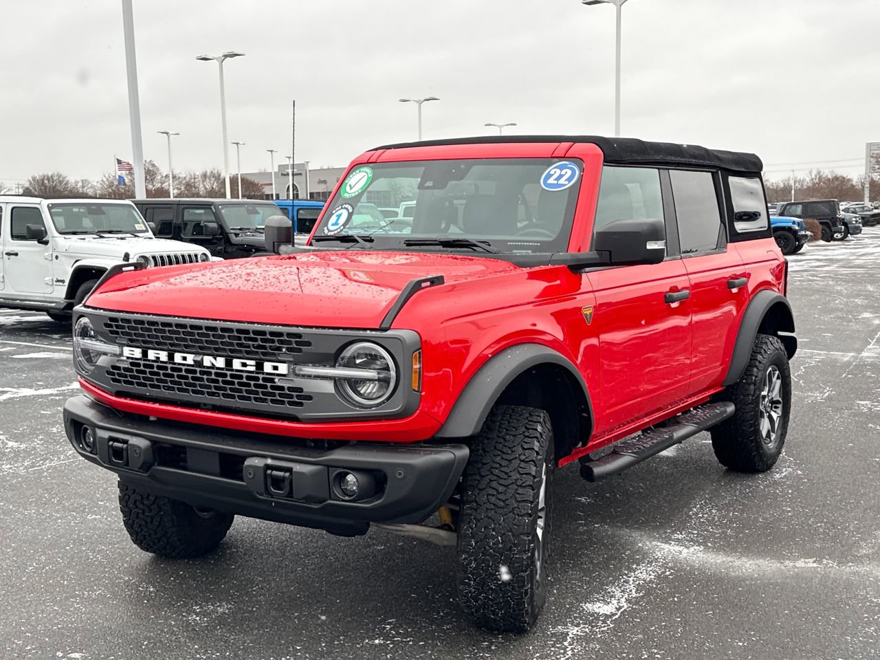 Used 2022 Ford Bronco Badlands image 7