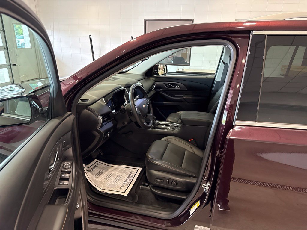 Used 2018 Chevrolet Traverse Premier AWD/4WD image 24