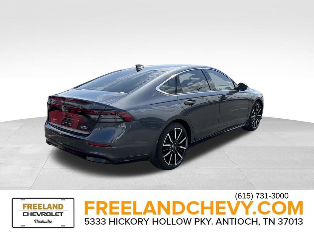 Used 2025 Honda Accord Touring image 3