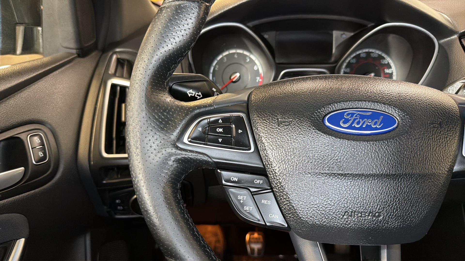 Used 2016 Ford Focus ST FWD image 27