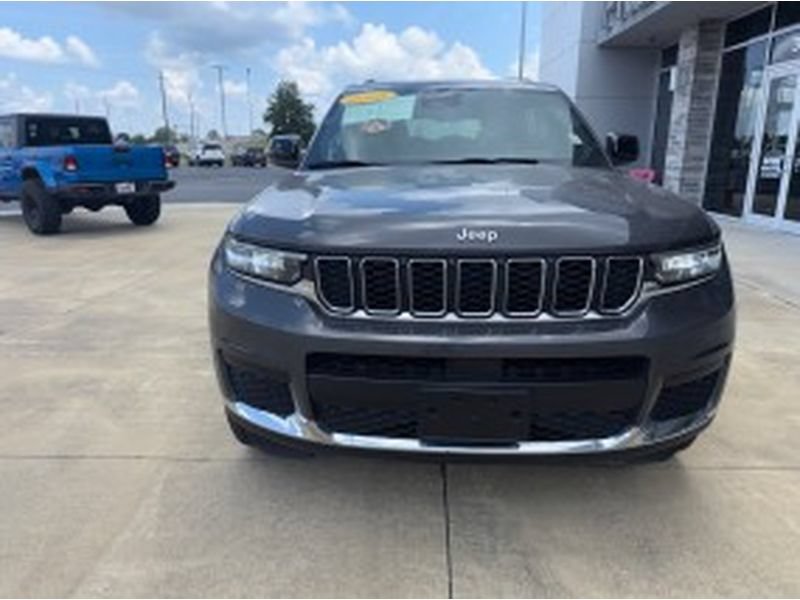 Used 2025 Jeep Grand Cherokee L Laredo AWD/4WD image 6