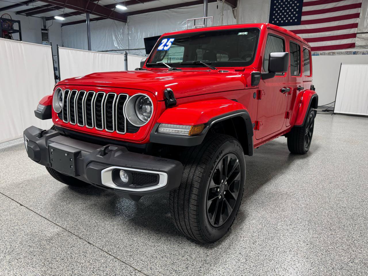 Used 2025 Jeep Wrangler Sahara w/ Safety Group AWD/4WD image 5
