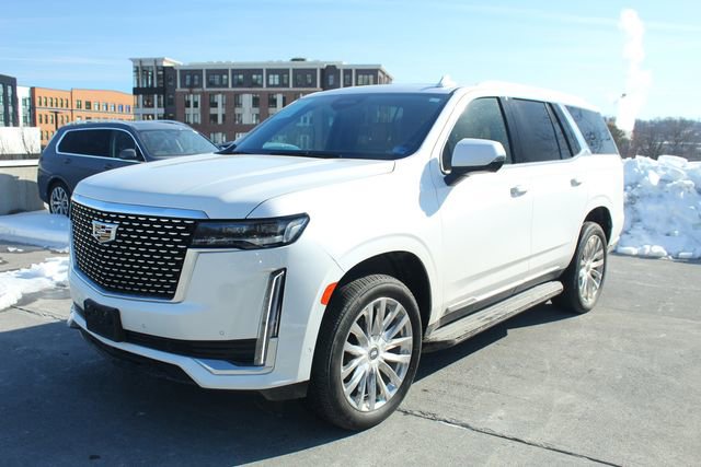 Used 2021 Cadillac Escalade Premium Luxury image 4