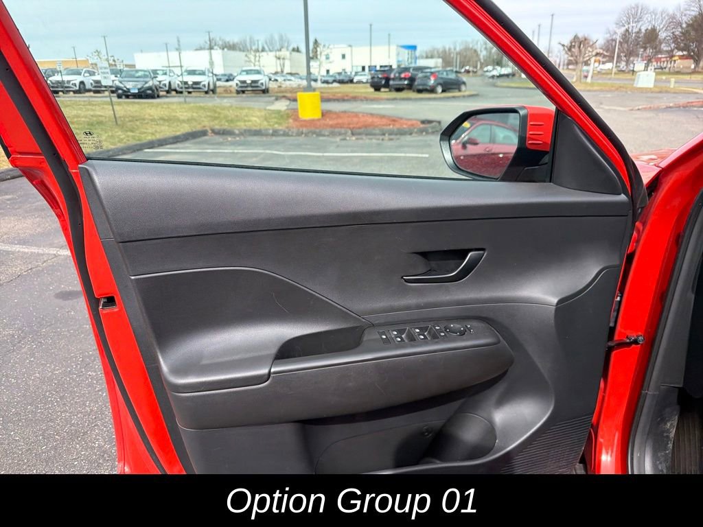 Used 2025 Hyundai Kona SEL image 11