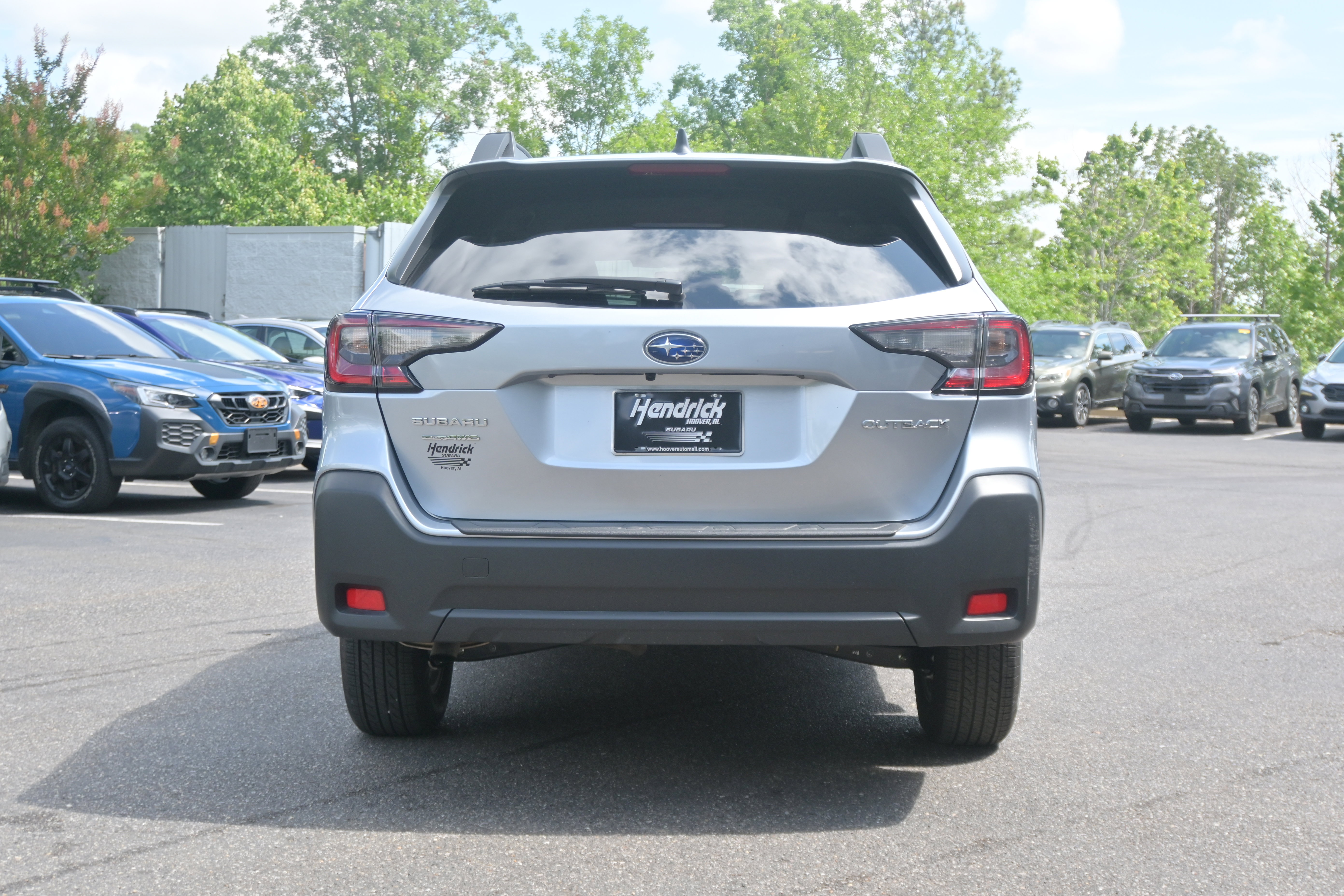 Used 2025 Subaru Outback Premium w/ Popular Package #1A AWD/4WD image 8