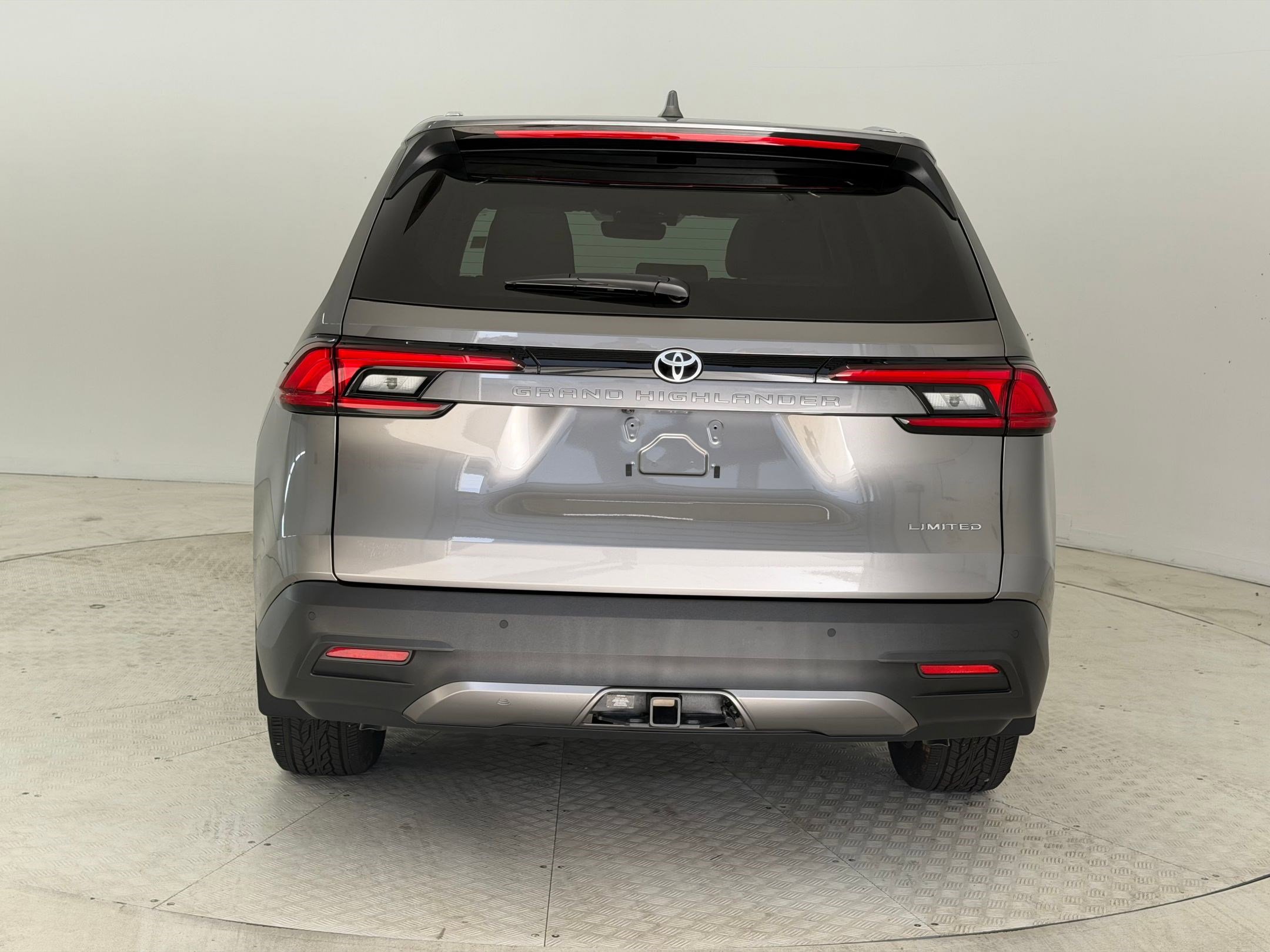 Used 2026 Toyota Grand Highlander Limited image 10