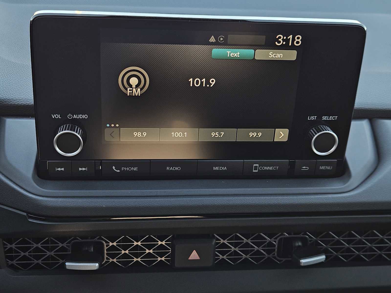 Certified 2025 Honda Accord SE image 16