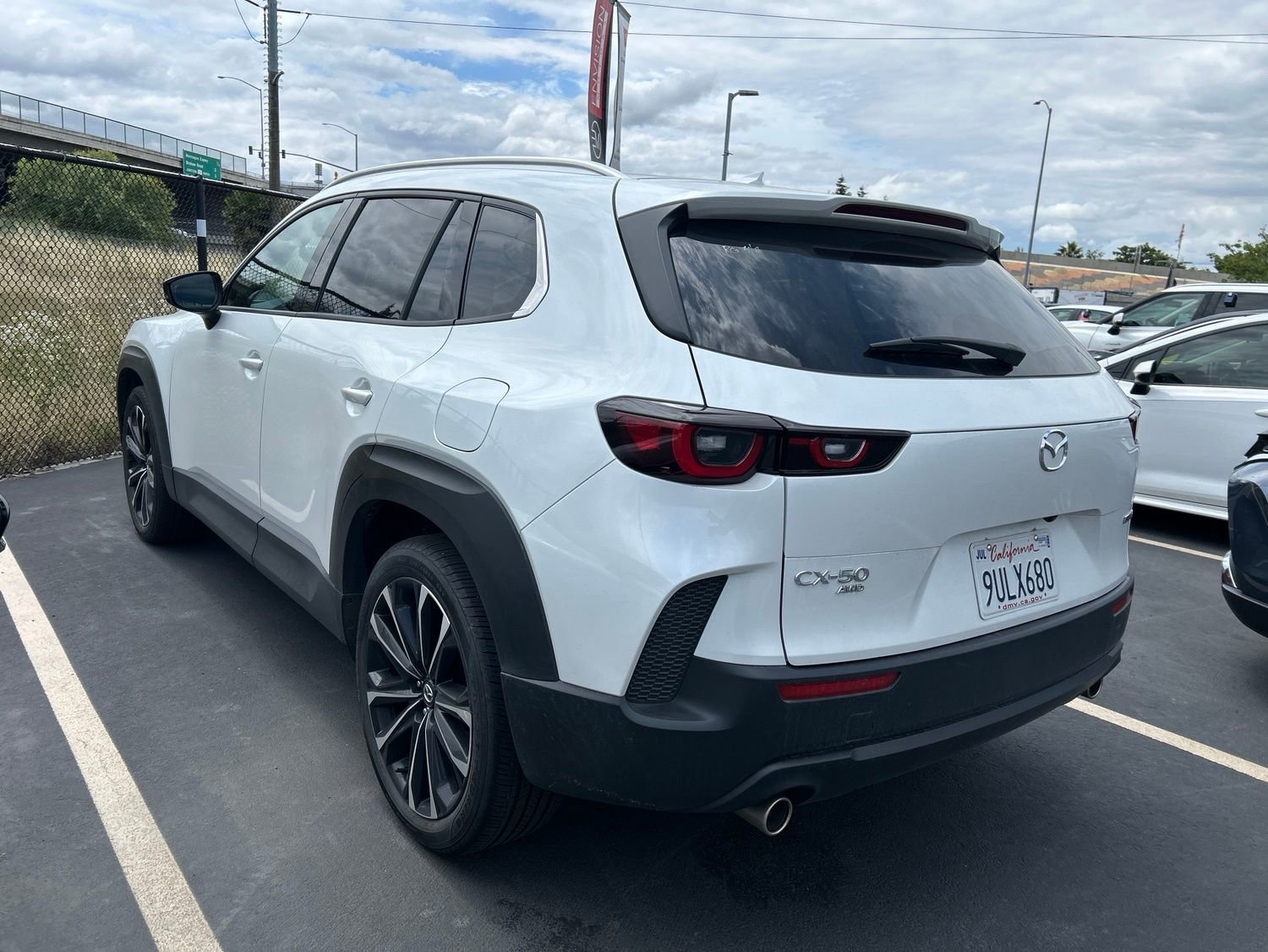 Used 2025 MAZDA CX-50 AWD 2.5 S w/ Premium Plus Pkg image 2