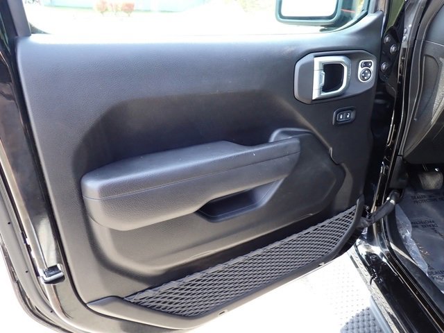 Certified 2024 Jeep Wrangler Unlimited Rubicon w/ Convenience Group image 20
