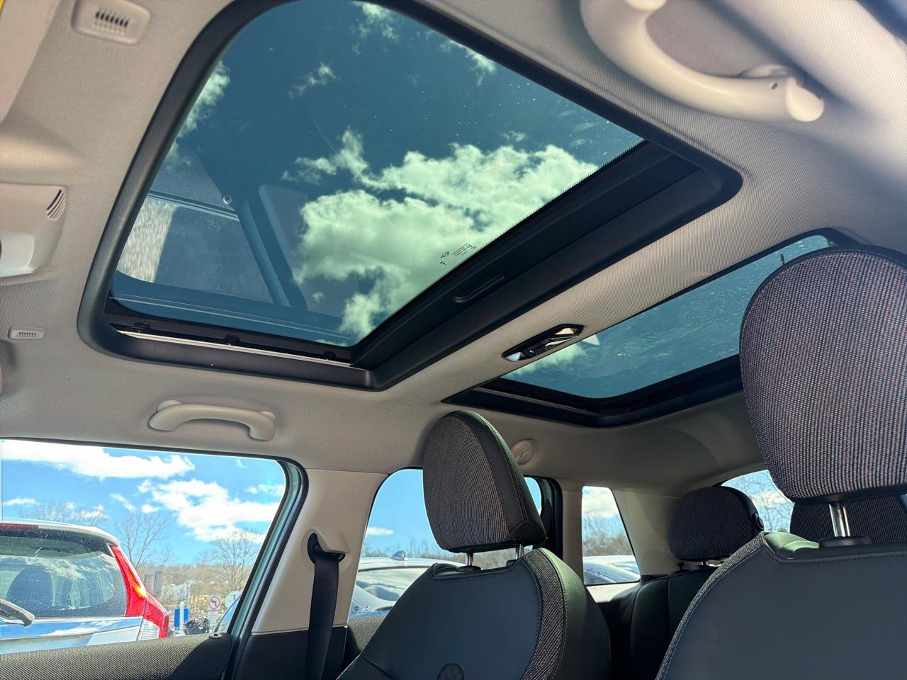 Used 2025 MINI Cooper S image 15