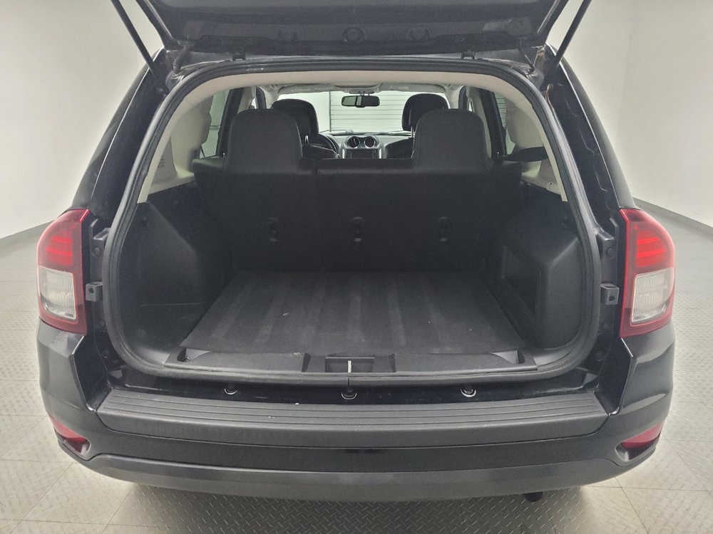 Used 2015 Jeep Compass Latitude AWD/4WD image 29