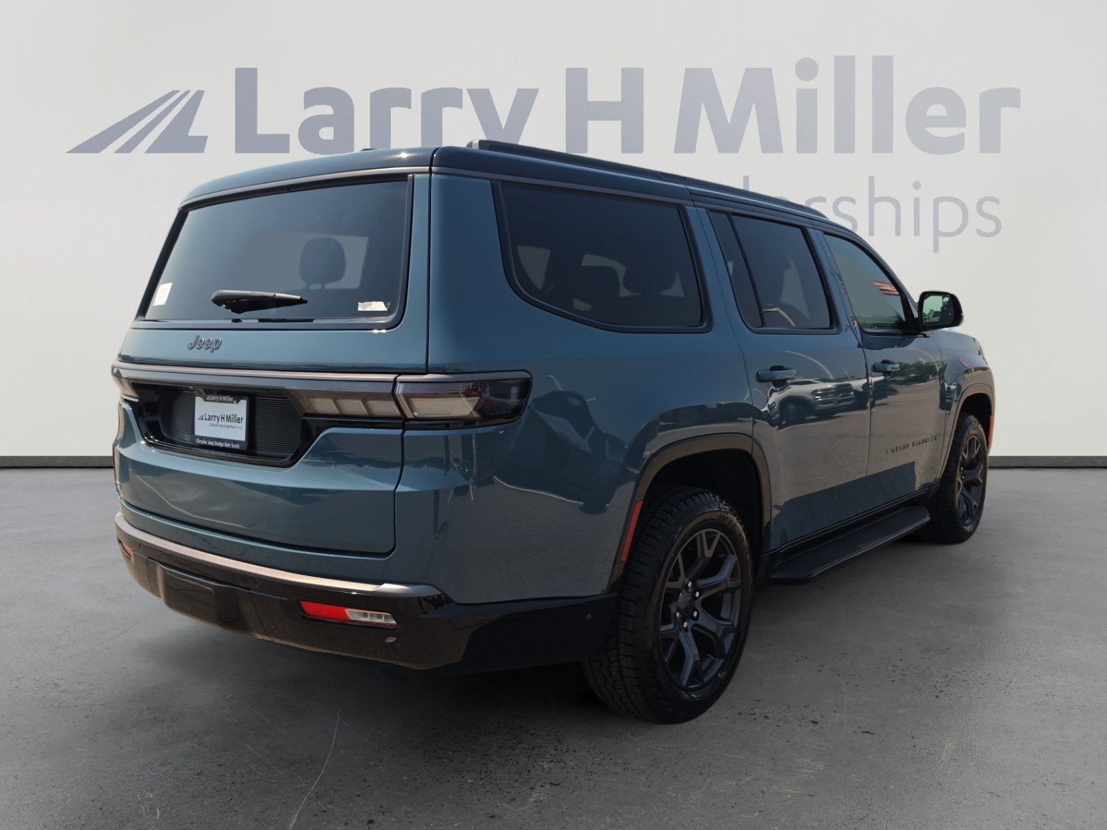 New 2026 Jeep Grand Wagoneer 4WD image 5