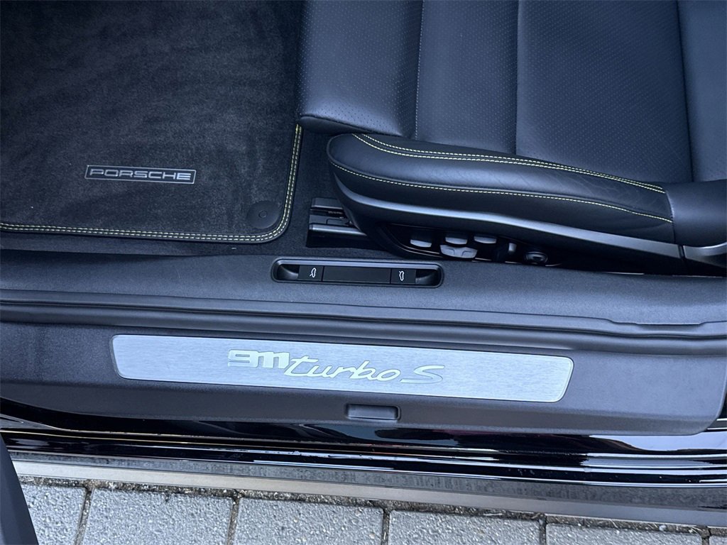Used 2024 Porsche 911 Turbo S image 28