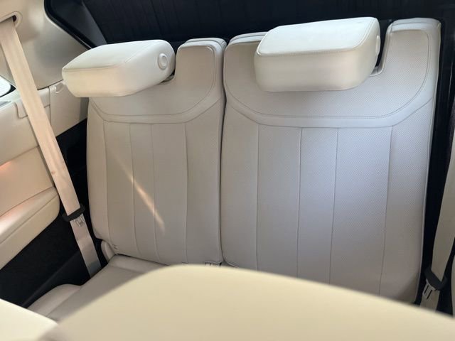 Used 2024 Land Rover Range Rover Long Wheelbase Autobiography image 10