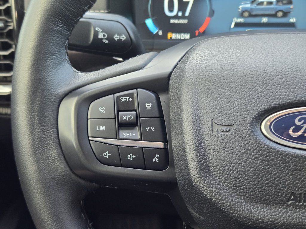 Used 2025 Ford Ranger Lariat w/ Chrome Accent Package AWD/4WD image 28