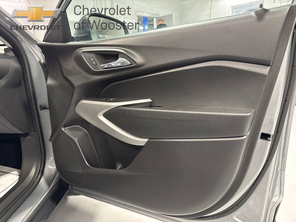 Used 2024 Chevrolet Trax LS image 29