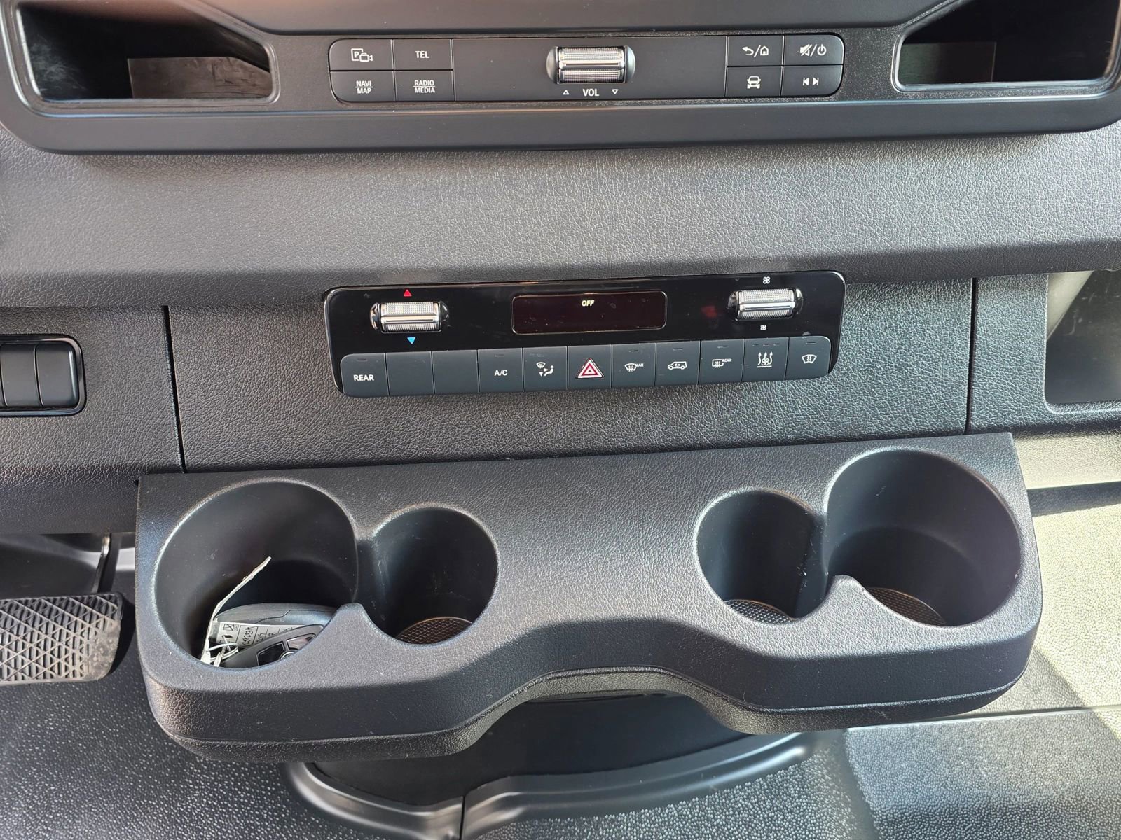 Used 2019 Mercedes-Benz Sprinter 2500 image 14