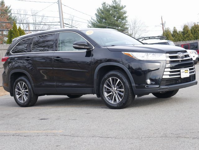 Used 2019 Toyota Highlander XLE image 8