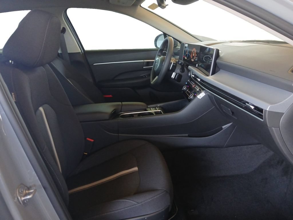New 2026 Hyundai Sonata Blue FWD image 16