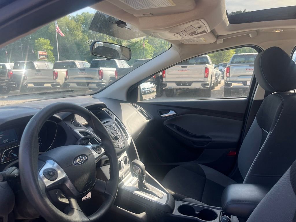 Used 2014 Ford Focus SE FWD image 18