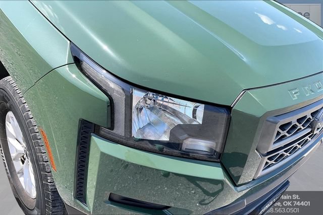 Used 2024 Nissan Frontier SV w/ Technology Package RWD image 30