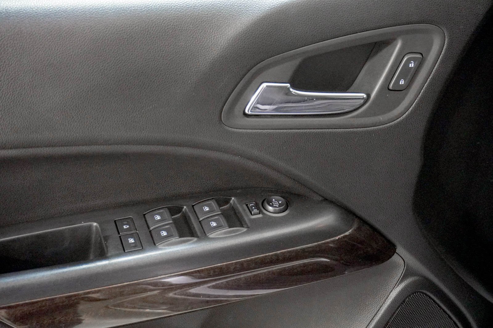 Used 2019 GMC Canyon SLE image 16