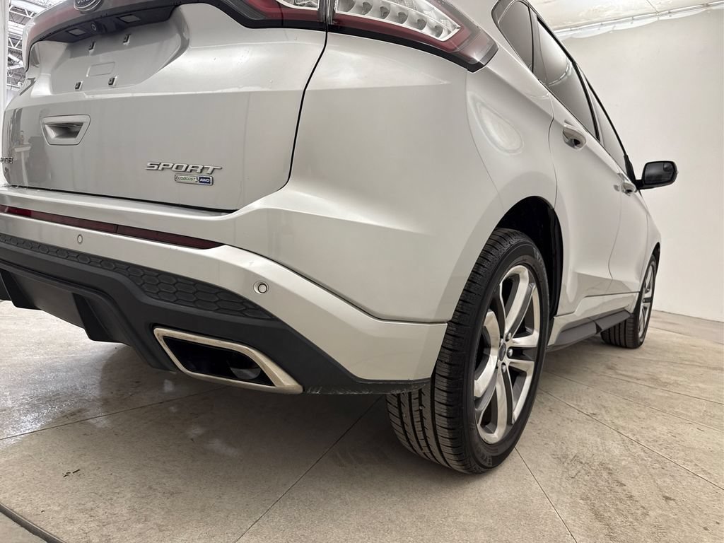 Used 2018 Ford Edge Sport w/ Technology Package AWD/4WD image 24