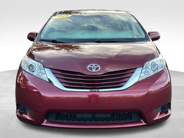 Used 2015 Toyota Sienna LE FWD image 8