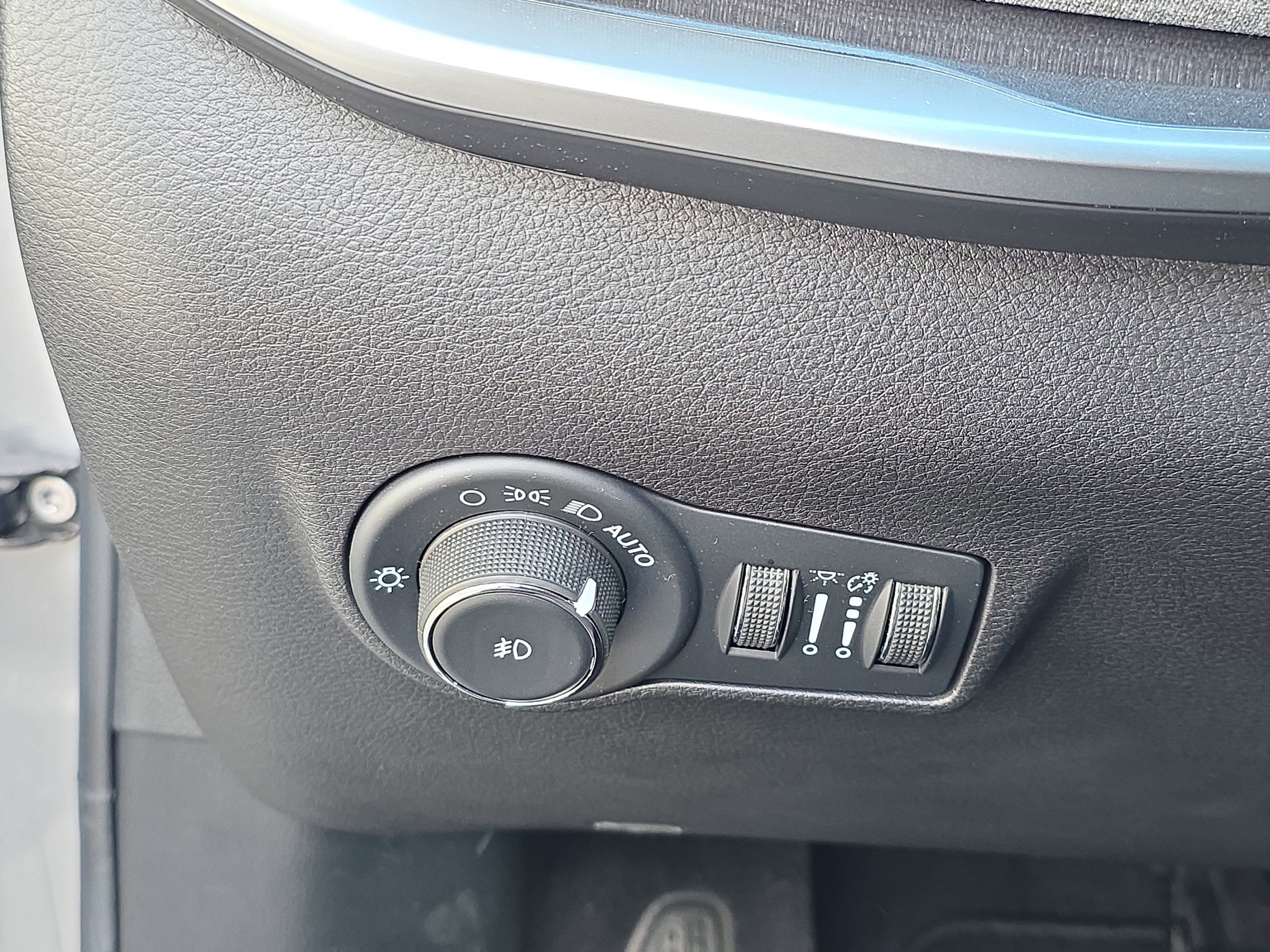 Used 2022 Jeep Compass Latitude image 21