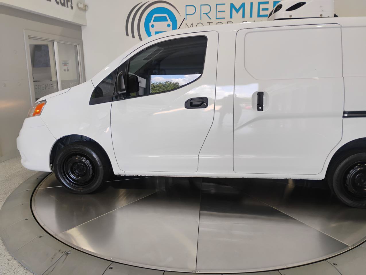 Used 2019 Nissan NV200 S FWD image 46