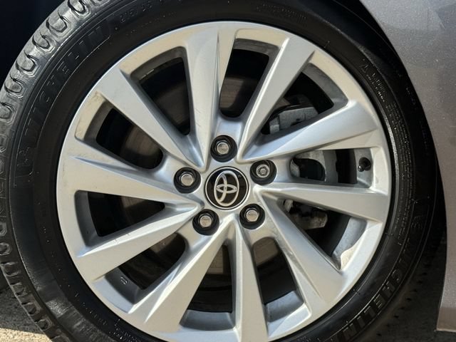 Used 2024 Toyota Camry LE FWD image 9