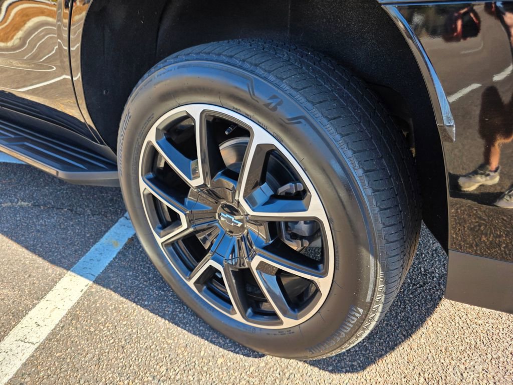 Used 2023 Chevrolet Tahoe RST w/ Luxury Package image 32